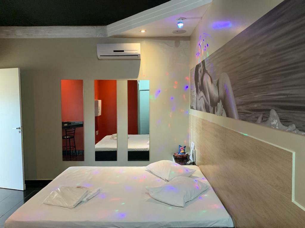 Ibiza Golden Motel Франка Екстериор снимка